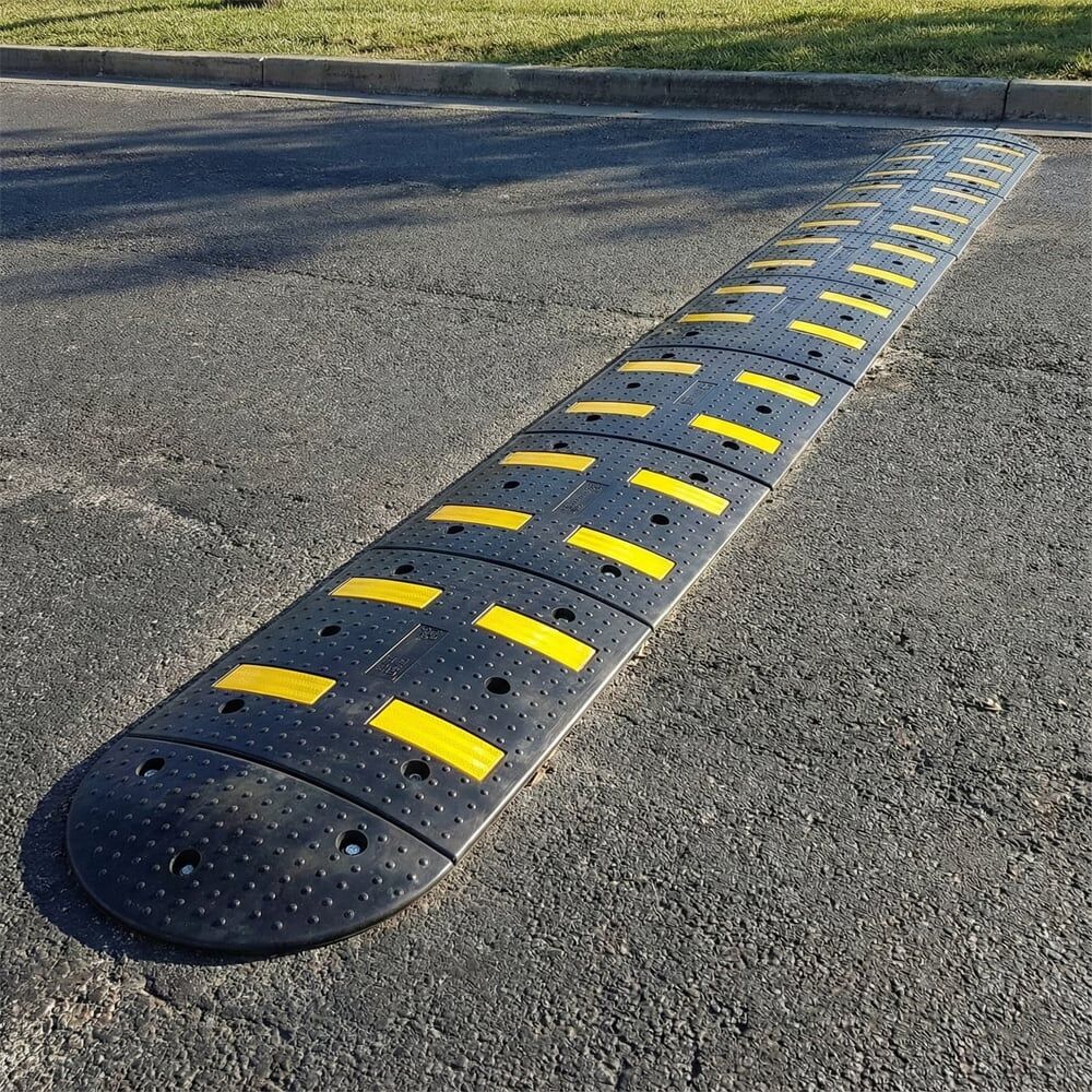 Yol Kasisleri Fiyatları Kauçuk Hız Kesici Kasis Kauçuk Şaseli Yol Kasisi 3 Metre (50x40 cm)