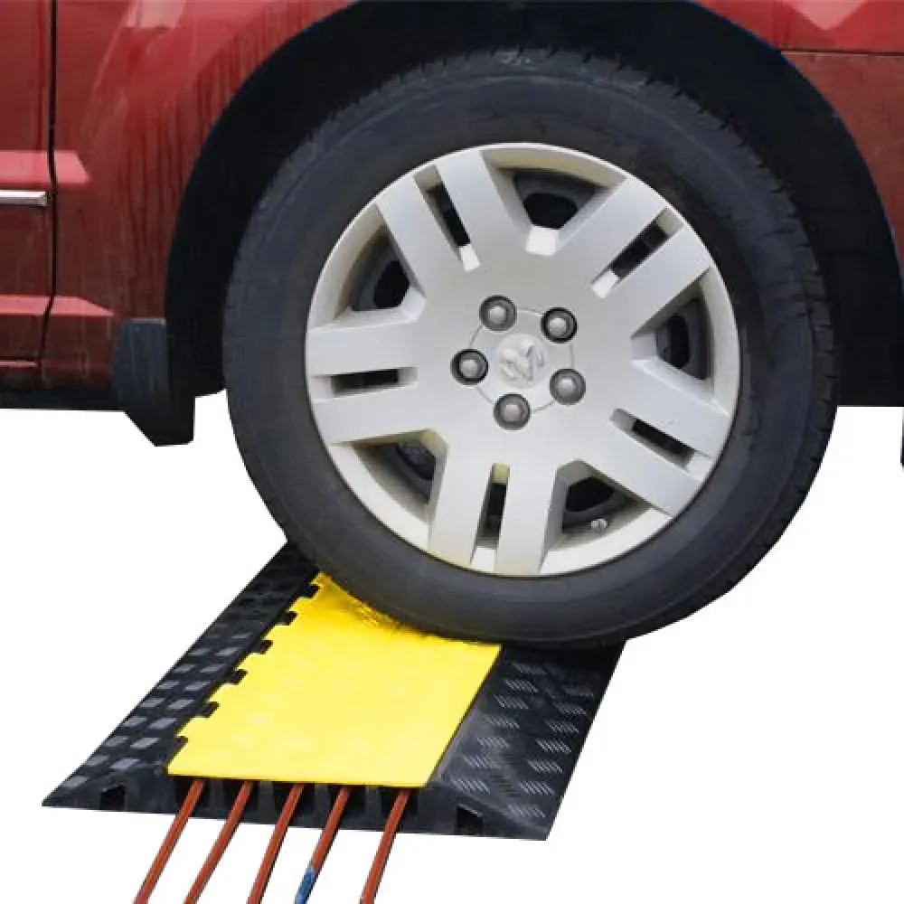 Kablo Koruma Kasisi Kablo Kanallı  Hortum Koruyucu ,Kasisi Hız Kesici Kauçuk Kasis 600x500x75mm 12299 UB