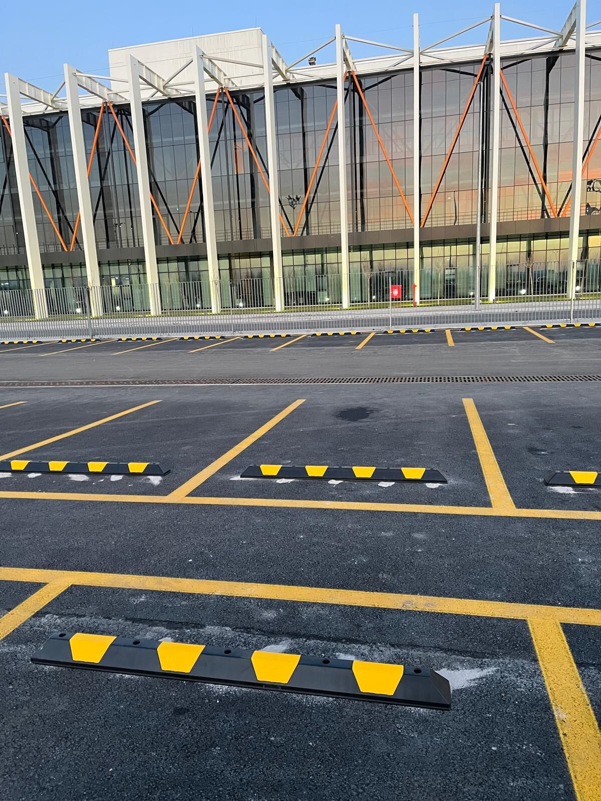 Kauçuk Stoper  Kauçuk Araç Durdurucu Kauçuk Otopark Stoperi 100 cm
